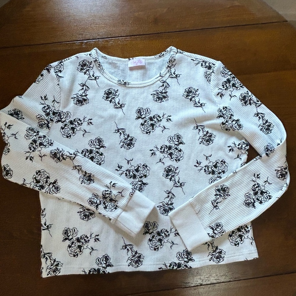 NWOT Pink Lily Waffle Top